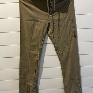 Columbia Tan/Brown Pants Hiking/Waterproof Size 6